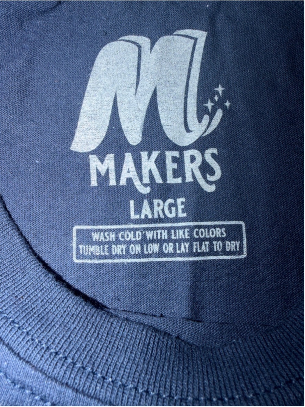 Disney World 50th Anniversary Cinderella Castle Graphic T-Shirt - Navy Blue Size - Picture 3 of 3